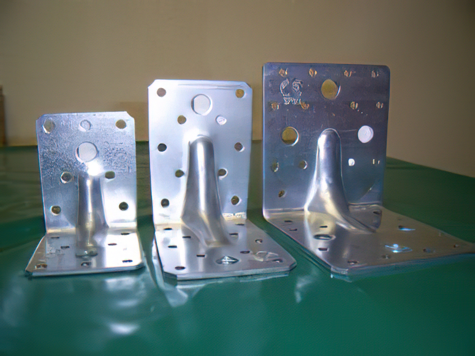 Winkel 90x90x65 x 1,5 mm / 100 Stück